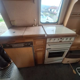 Каравана Swift Chalenger, снимка 14