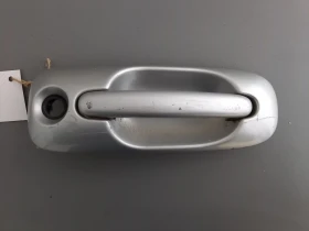 Дръжка врата предна дясна външна Крайслер Вояджер 