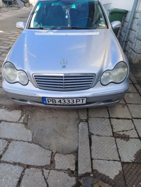 Mercedes-Benz C 220, снимка 2