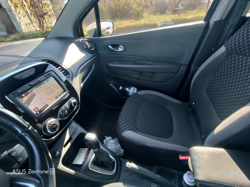 Renault Captur 1.5, снимка 7 - Автомобили и джипове - 47939486