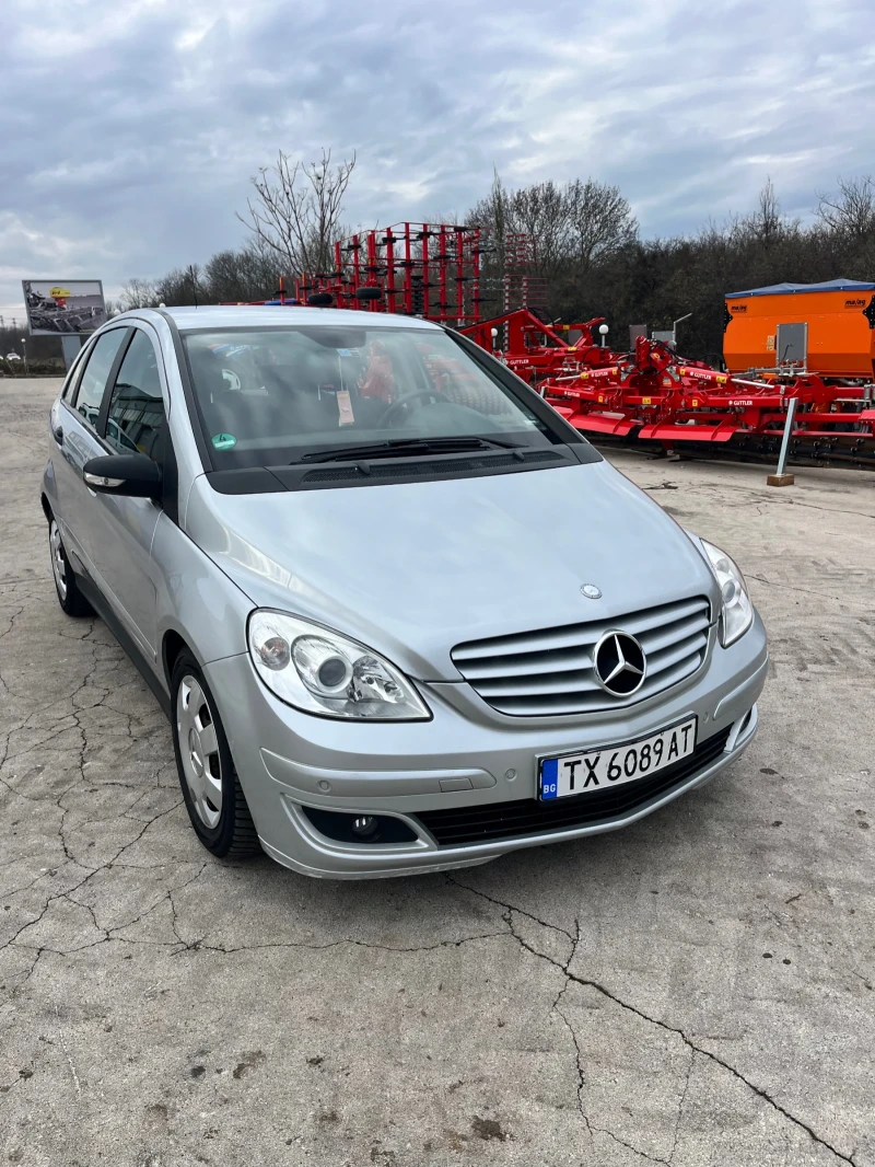 Mercedes-Benz B 180, снимка 2 - Автомобили и джипове - 48124907