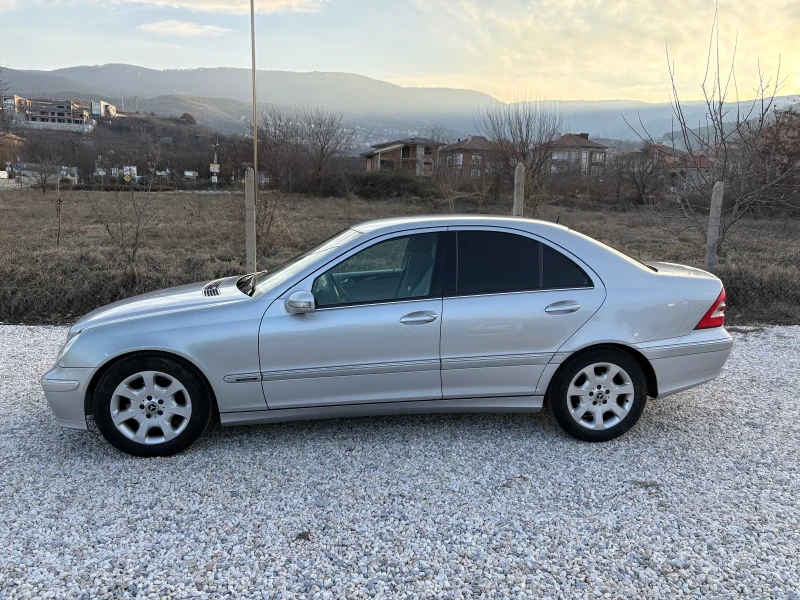 Mercedes-Benz C 200 Feyslift Gaz Benzin, снимка 4 - Автомобили и джипове - 49168984