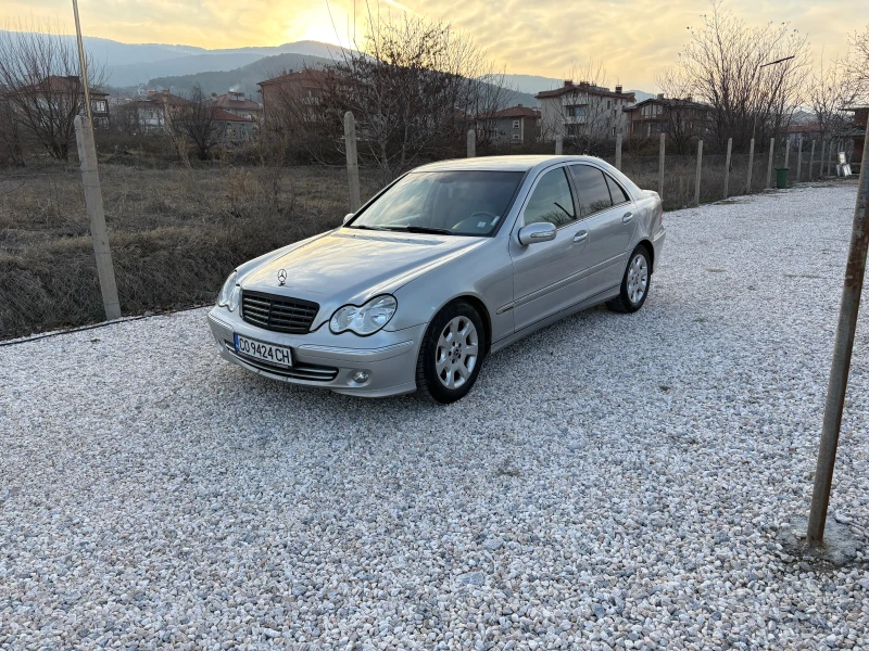 Mercedes-Benz C 200 Feyslift Gaz Benzin, снимка 9 - Автомобили и джипове - 49168984