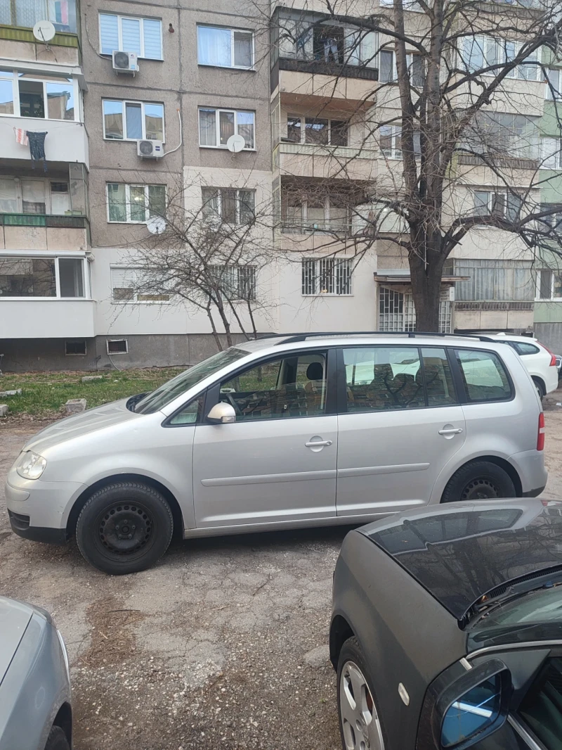 VW Touran 1.9 tdi 105 к.с., снимка 3 - Автомобили и джипове - 49512646