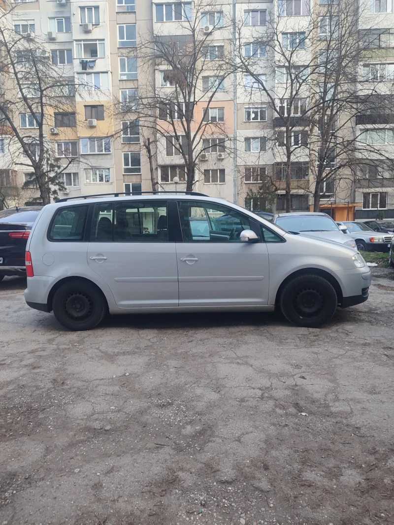 VW Touran 1.9 tdi 105 к.с., снимка 2 - Автомобили и джипове - 49512646