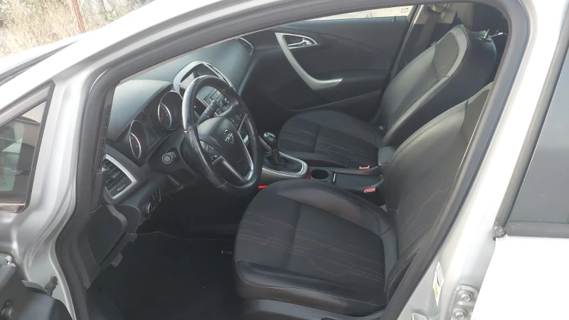 Opel Astra * GERMANY* DIESEL* 1.7* 6 СКОРОСТИ , снимка 7 - Автомобили и джипове - 52446643