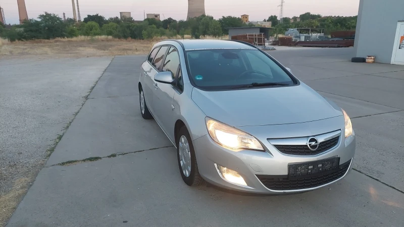 Opel Astra * GERMANY* DIESEL* 1.7* 6 СКОРОСТИ , снимка 5 - Автомобили и джипове - 52446643