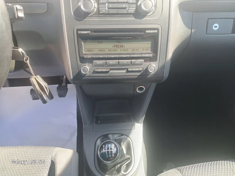 VW Touran Бензин, метан, снимка 15 - Автомобили и джипове - 51581512