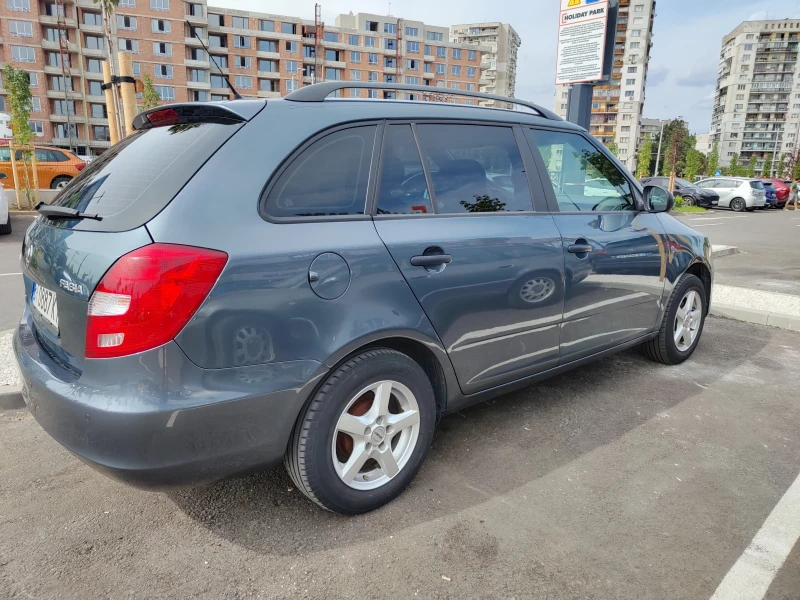 Skoda Fabia, снимка 5 - Автомобили и джипове - 52190888