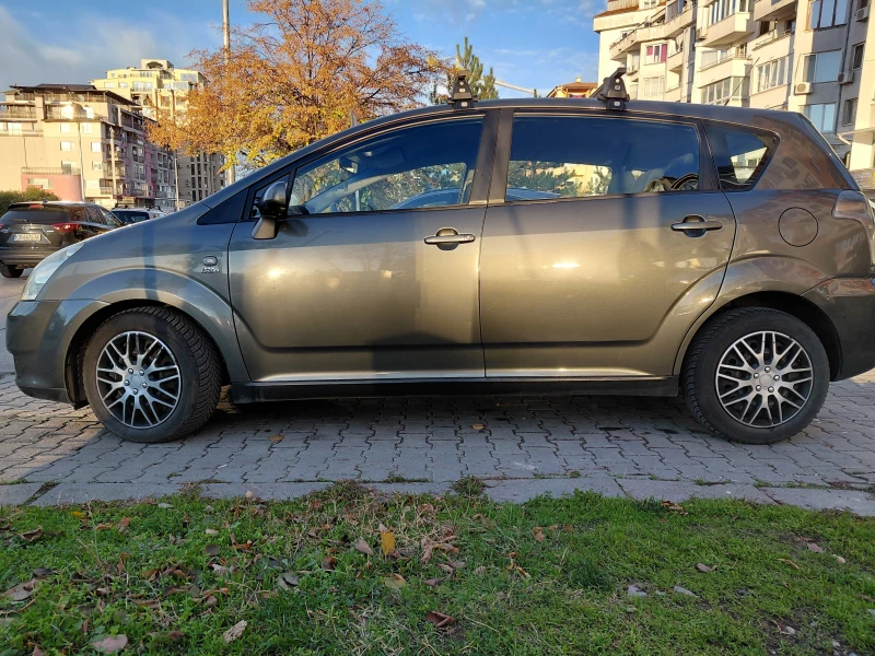 Toyota Corolla verso, снимка 6 - Автомобили и джипове - 52555136