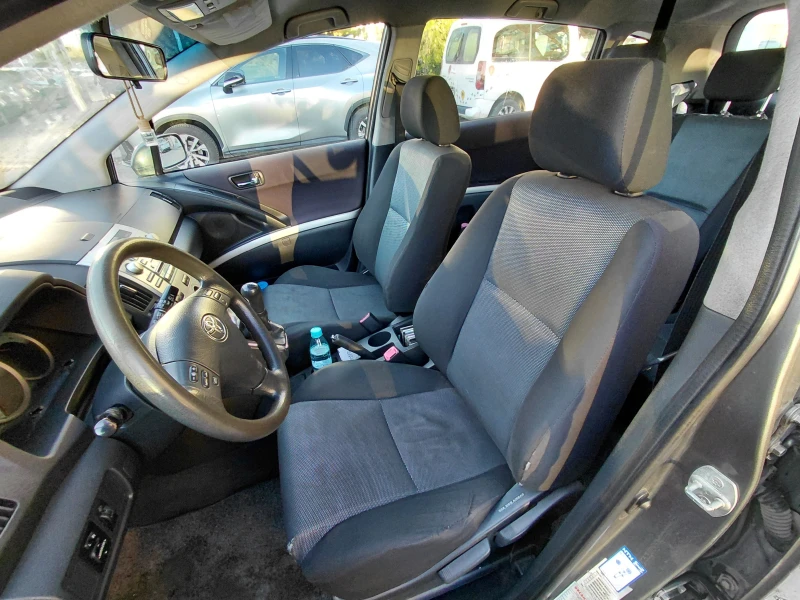 Toyota Corolla verso, снимка 15 - Автомобили и джипове - 52555136