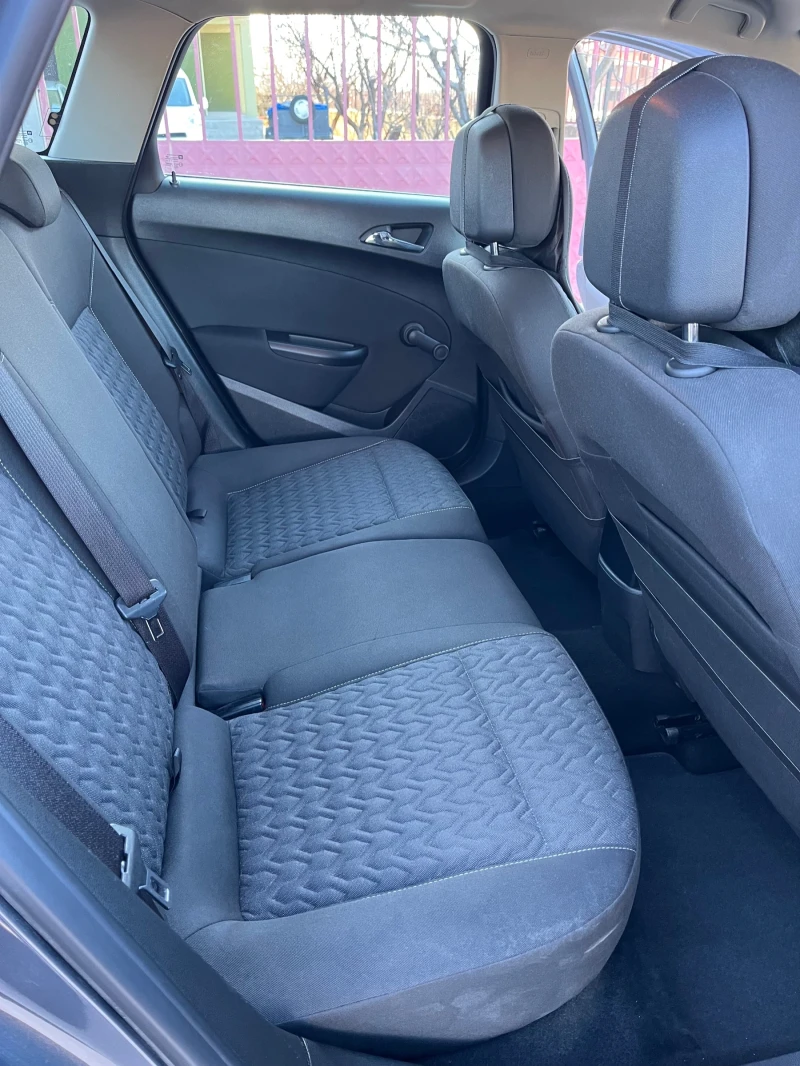 Opel Astra 1.7CDTI ПЕРФЕКТНО СЪСТОЯНИЕ, снимка 7 - Автомобили и джипове - 52699918