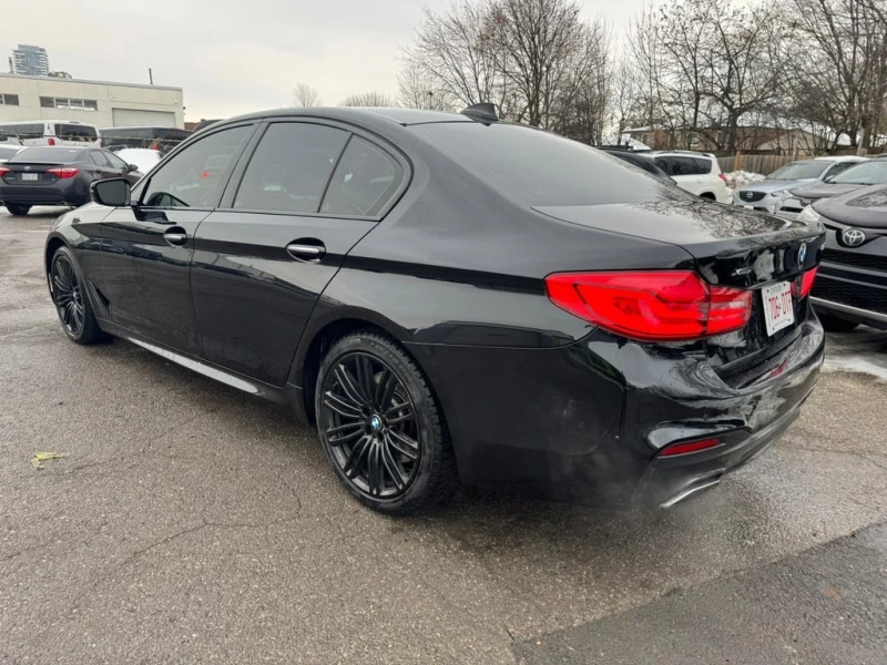 BMW 530 i xDrive 2018 * CARFAX * БЕЗ ПЪРВОНАЧАЛНА ВНОСКА, снимка 8 - Автомобили и джипове - 52830630