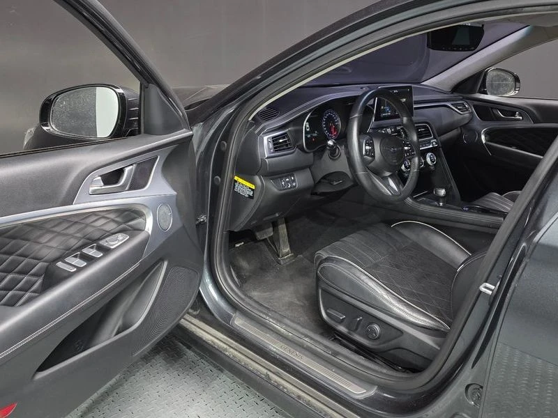 Genesis G70 2.0 Automatic, снимка 6 - Автомобили и джипове - 55598175