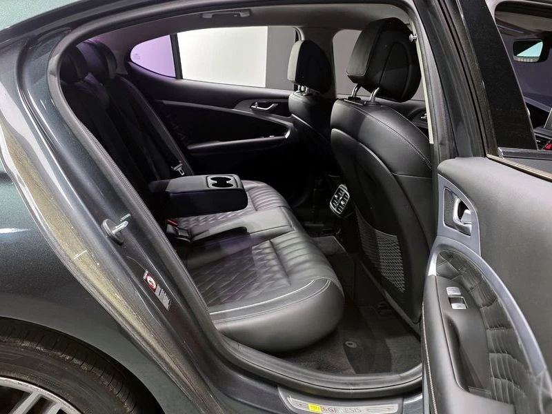 Genesis G70 2.0 Automatic, снимка 15 - Автомобили и джипове - 55598175