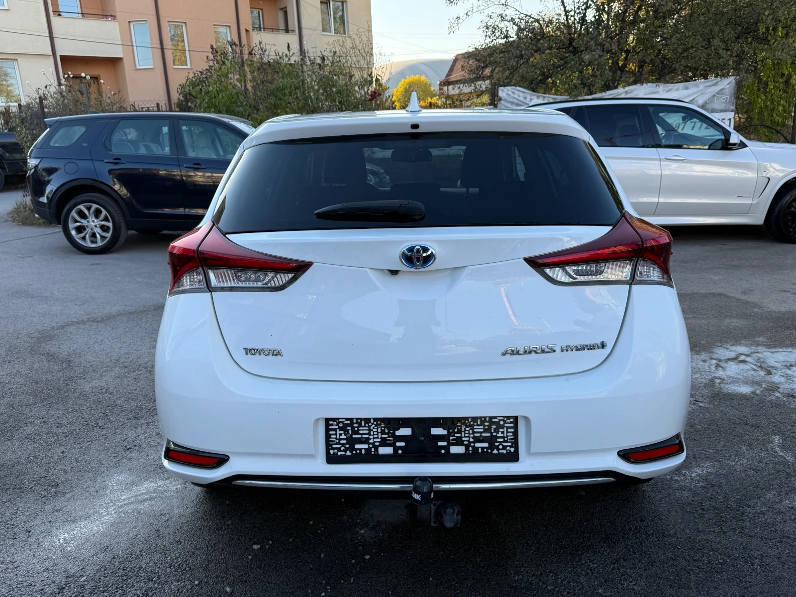 Toyota Auris Facelift 1.8i (100 кс) Hybrid e-CVT-automatic EU6 - изображение 8