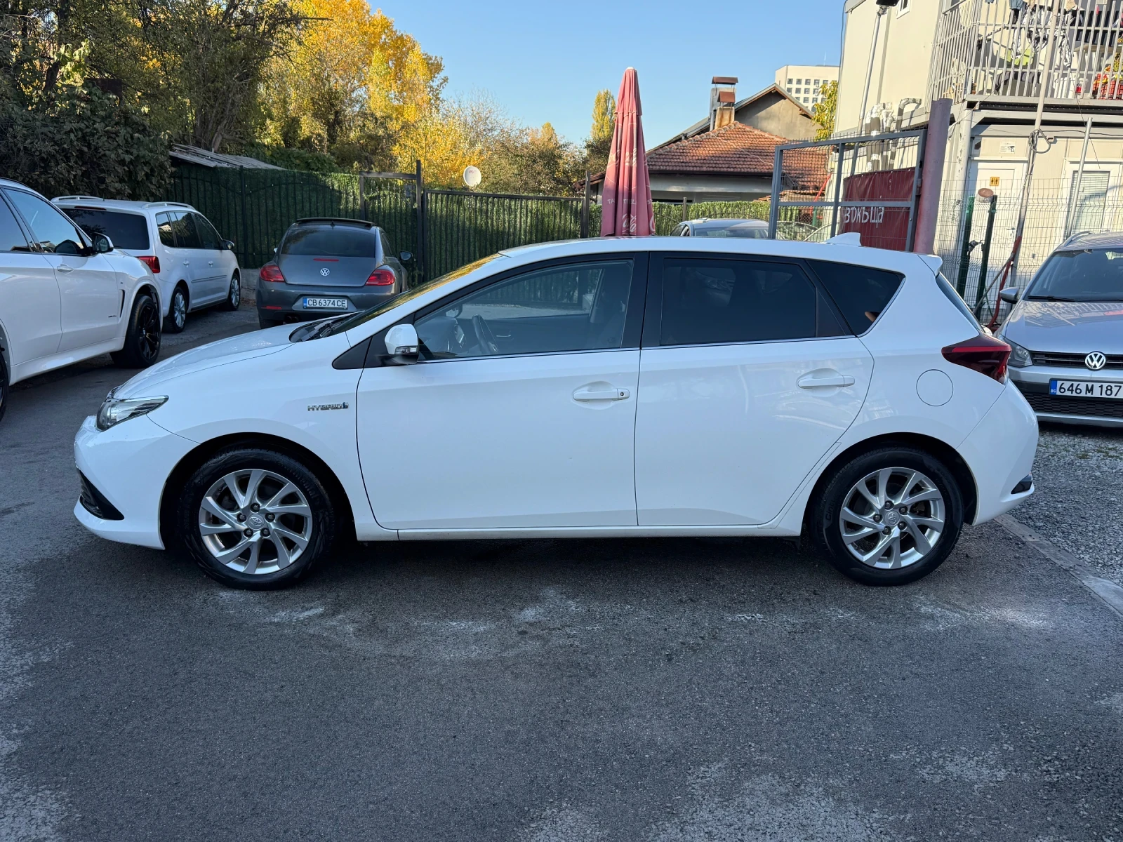 Toyota Auris Facelift 1.8i (100 кс) Hybrid e-CVT-automatic EU6 - изображение 4