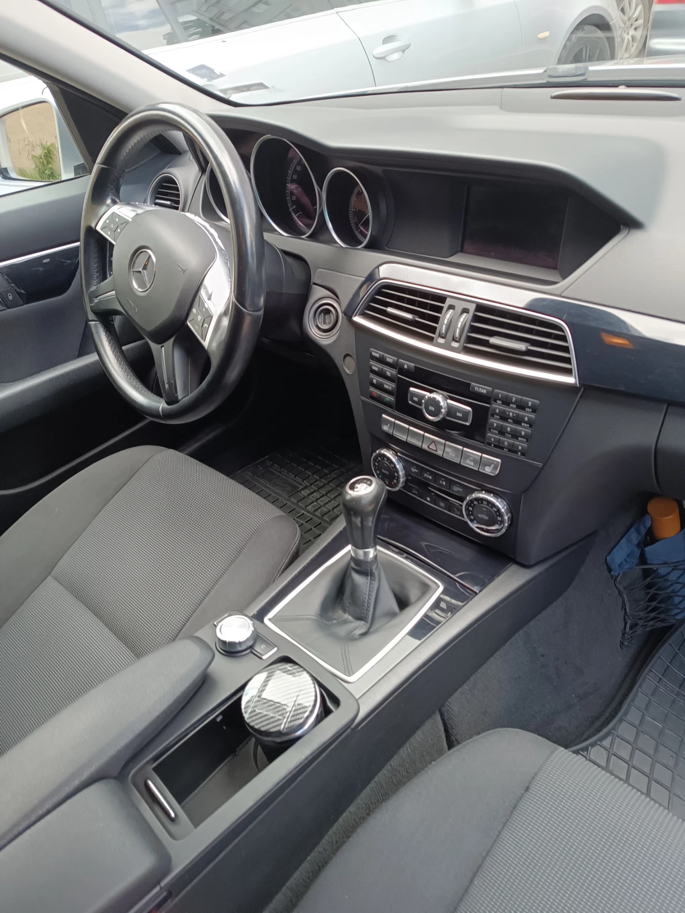 Mercedes-Benz C 220 W204 - изображение 6