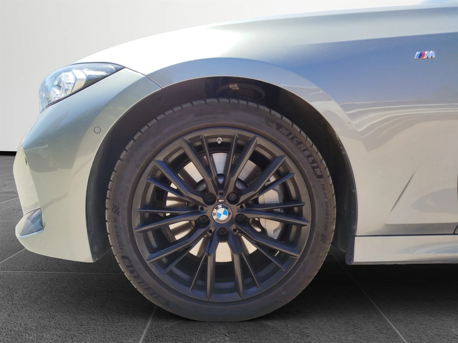 BMW 330 xDrive - изображение 5