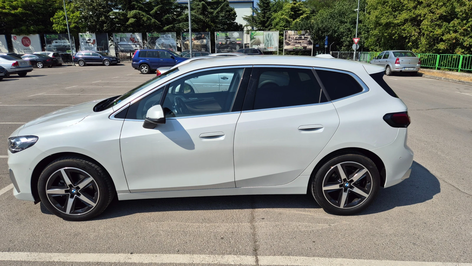 BMW 2 Active Tourer 218i - изображение 6