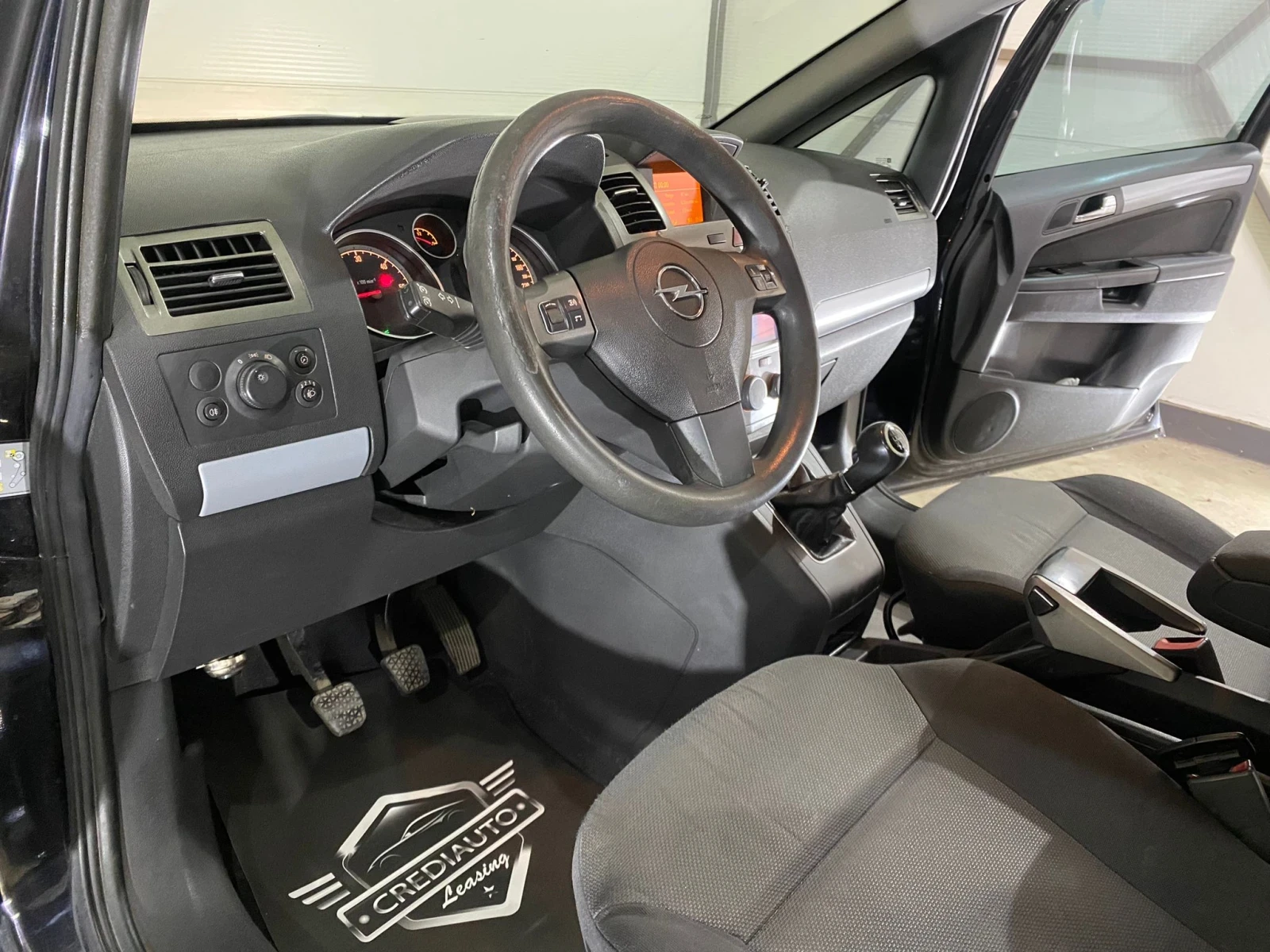 Opel Zafira  - изображение 7