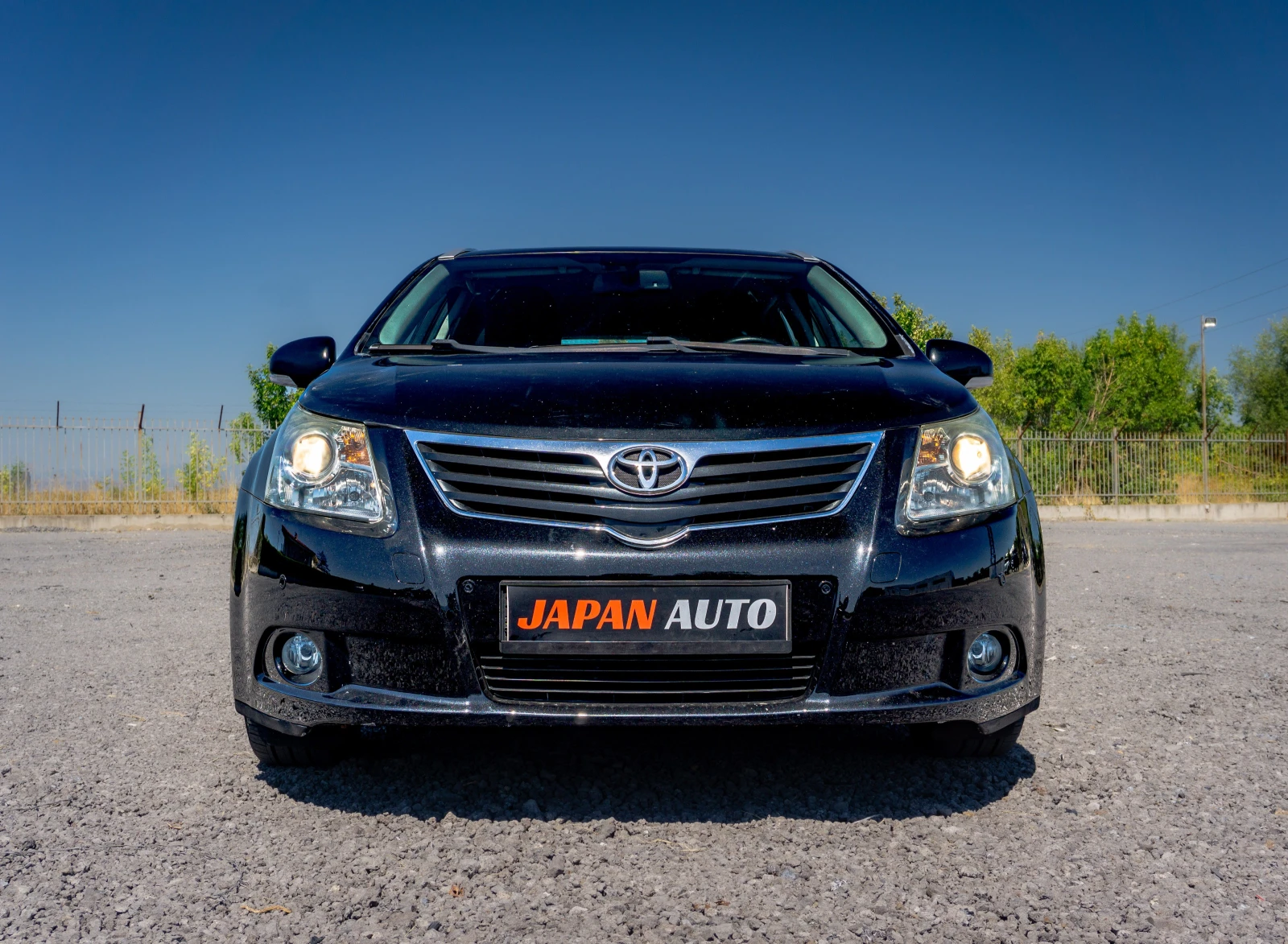 Toyota Avensis 1.8 VVT-i | С ГАРАНЦИЯ  - изображение 2