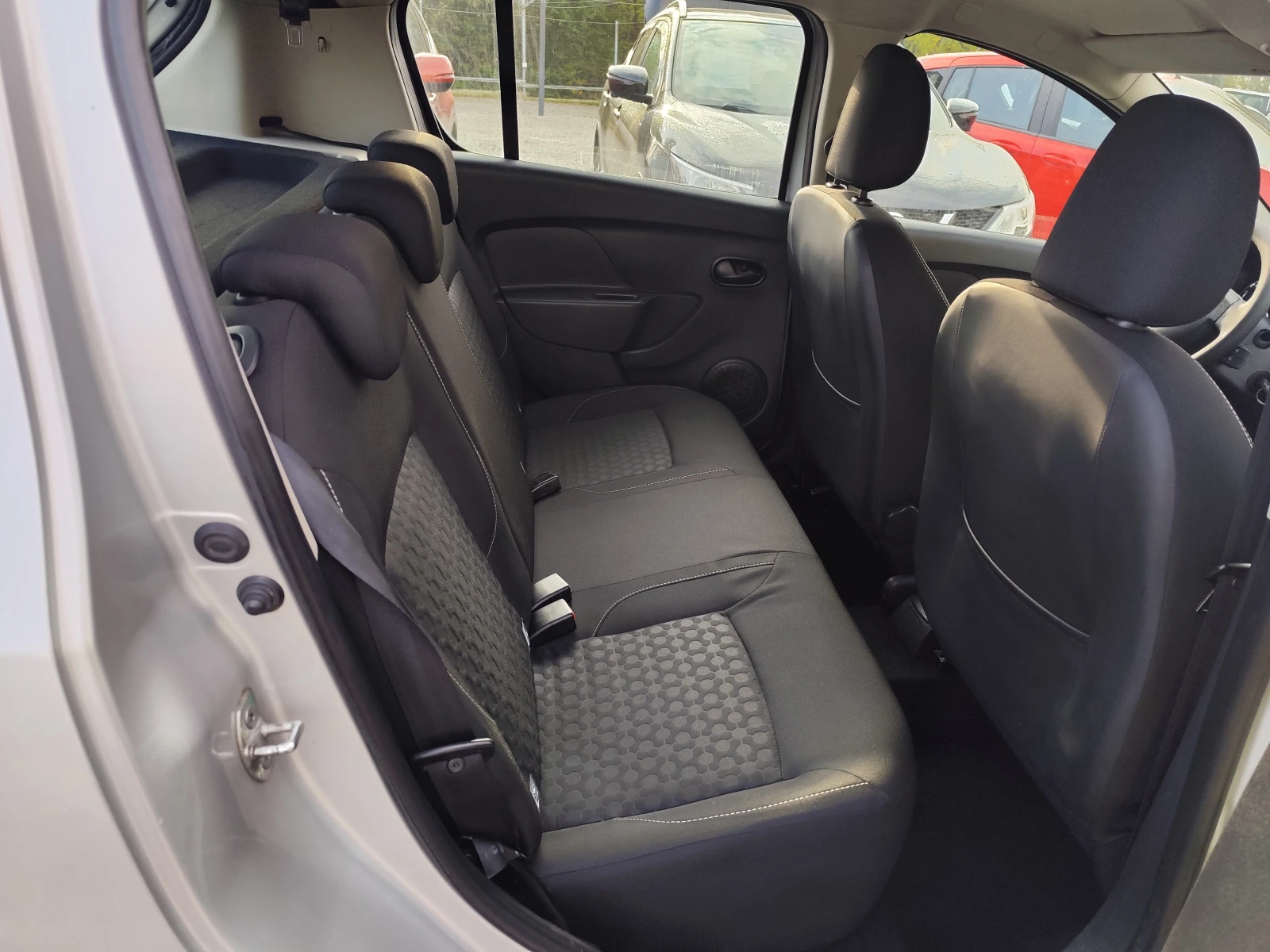 Dacia Sandero 1.5DCi* EURO5B* KLIMA* MMI - изображение 10