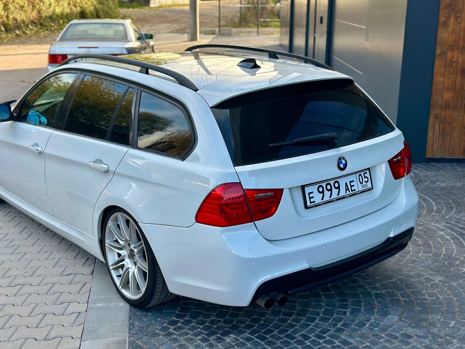 BMW 330  - изображение 7