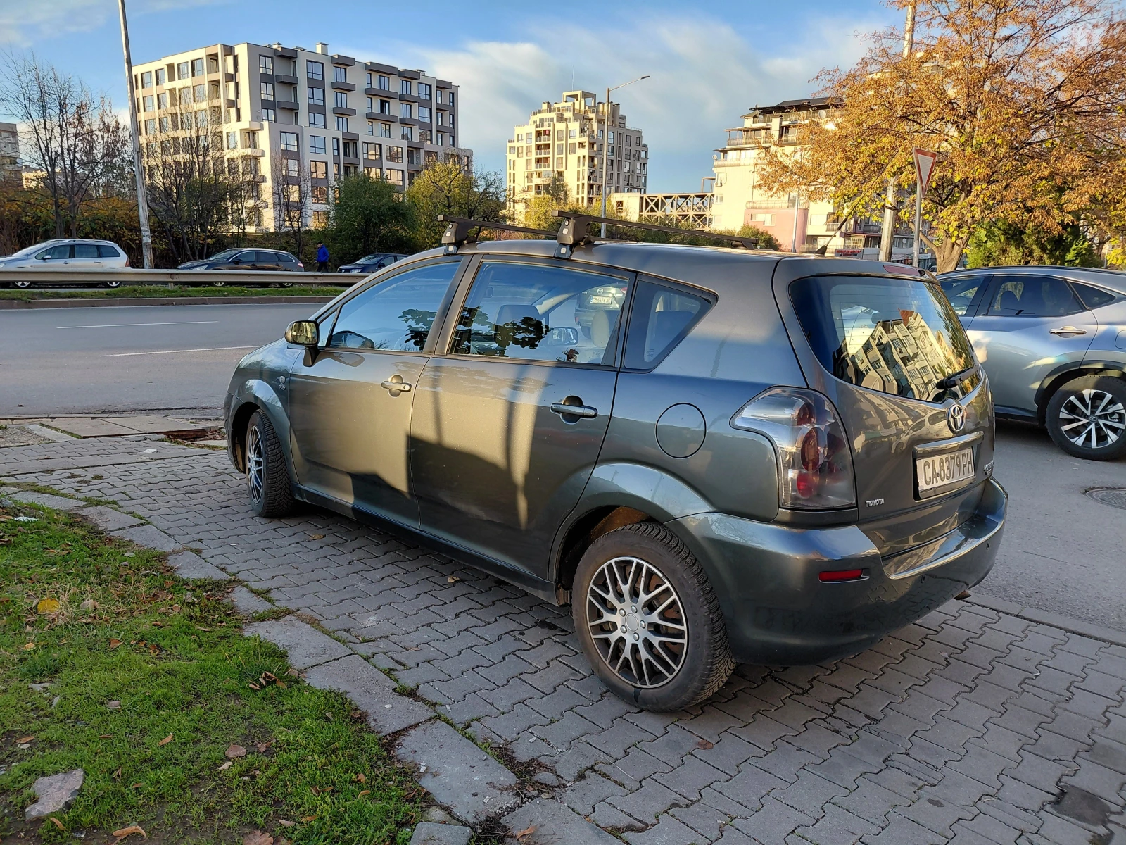 Toyota Corolla verso  - изображение 2