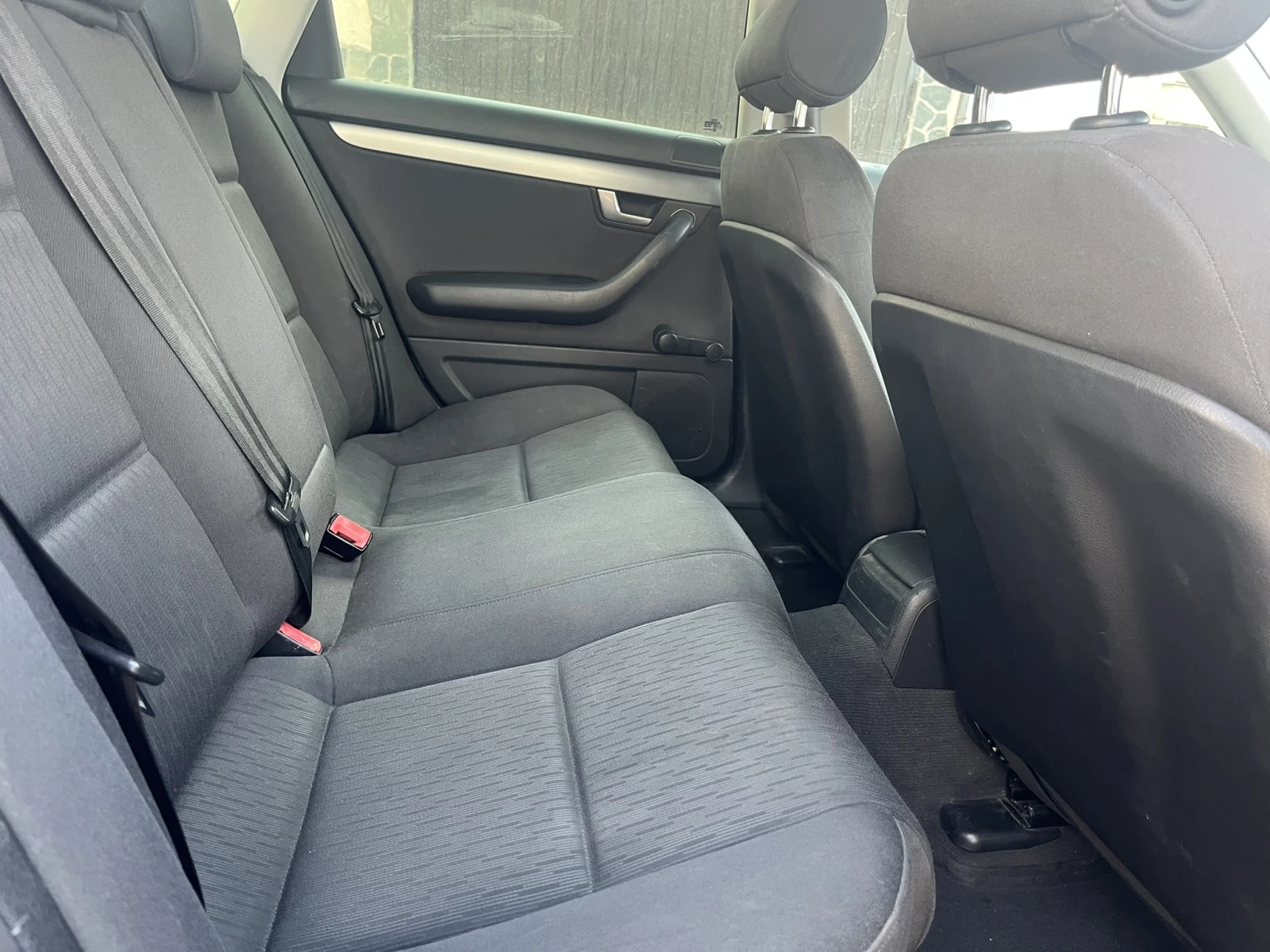 Audi A4 B7 - изображение 7