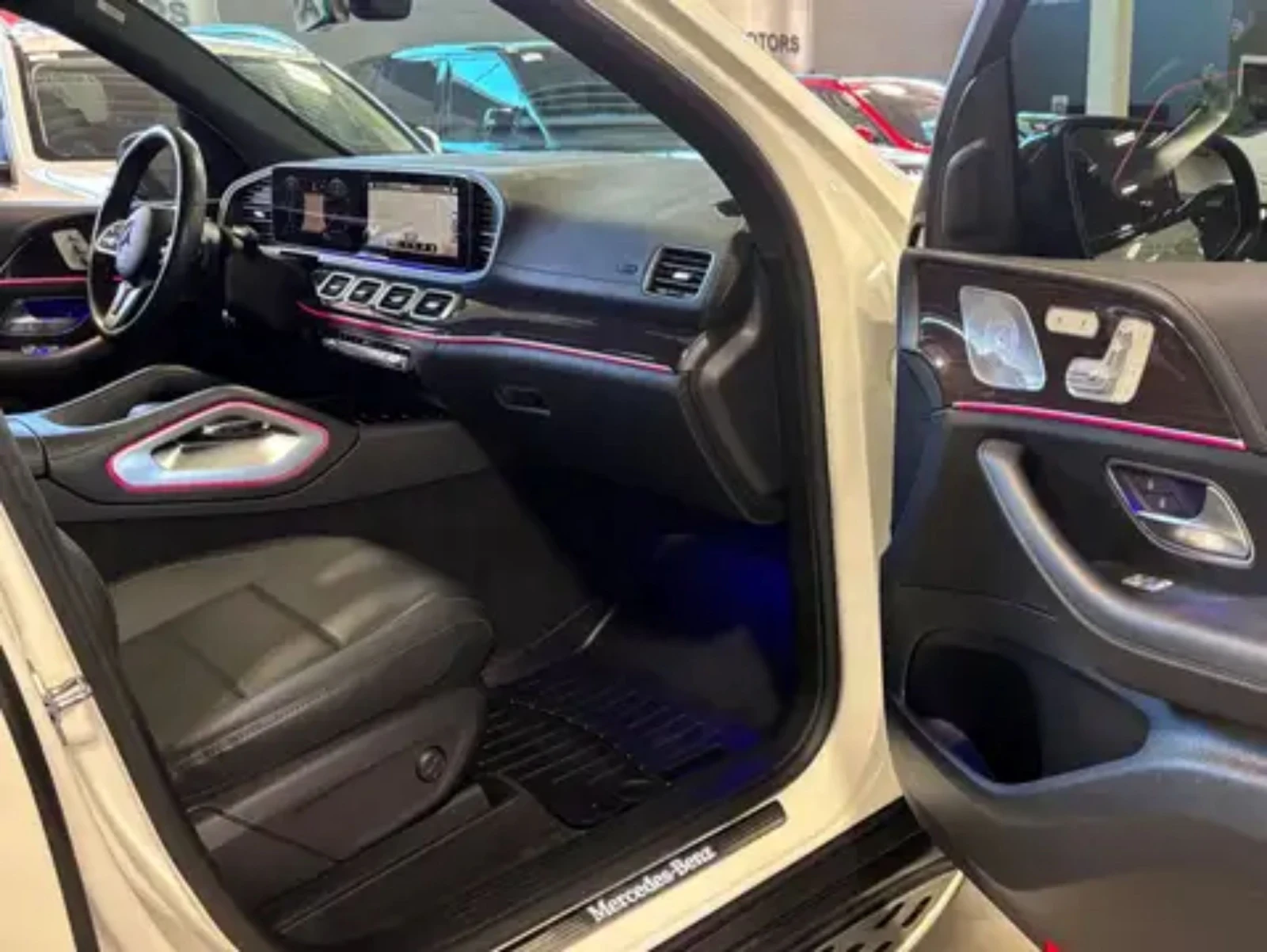 Mercedes-Benz GLS 450 2021/GLS450/PREMIUM PKG/MASSAGE/PANO/360/FULL, снимка 14 - Автомобили и джипове - 53894532