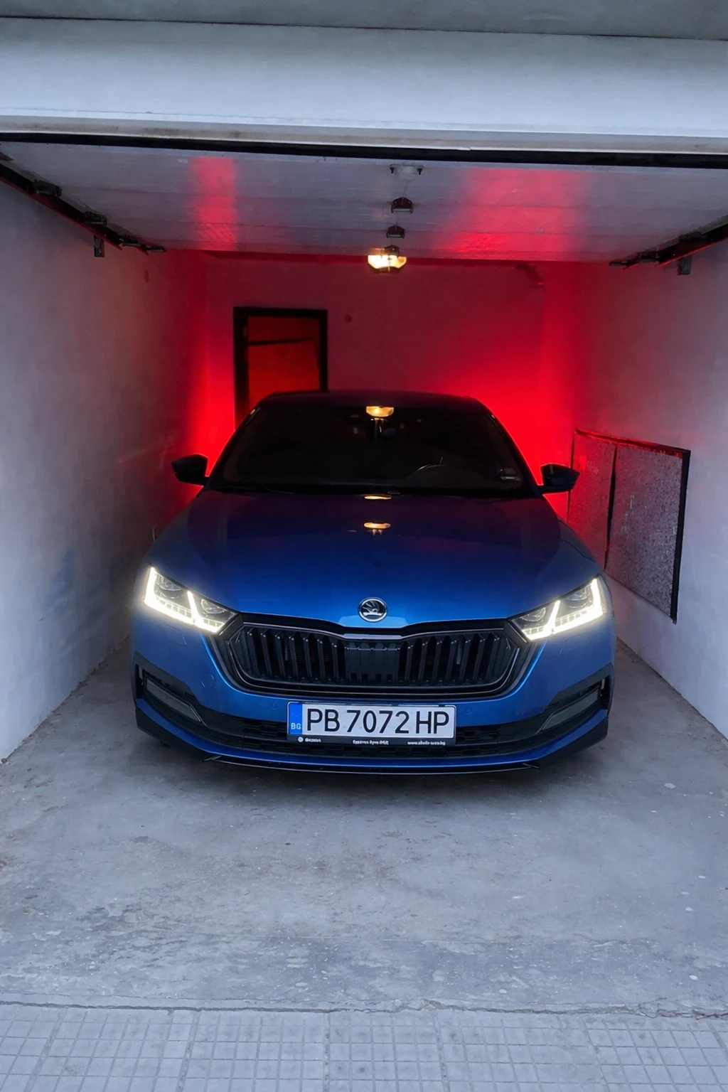 Skoda Octavia Sportline 2.0 TDI DSG Matrix LED Га, снимка 16 - Автомобили и джипове - 54003717