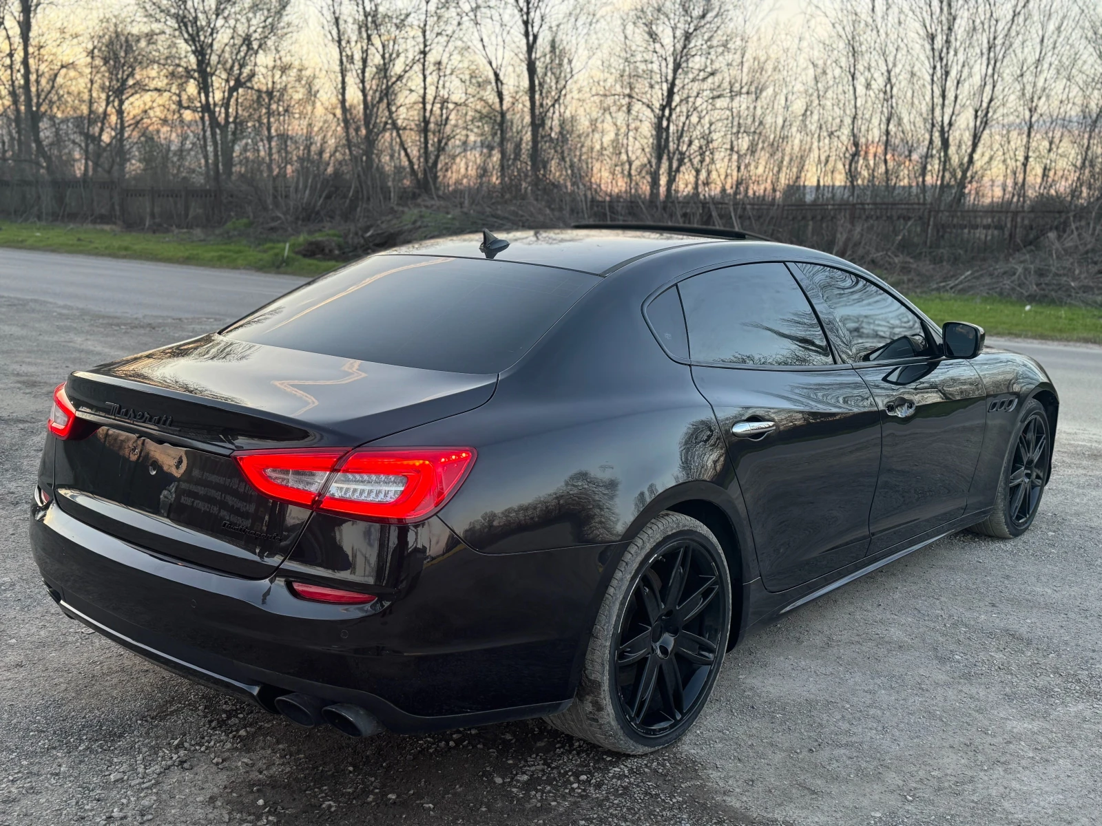 Maserati Quattroporte 3.0 Twin-Turbo| Q4| ПОДГРЕВ| KEYLESS| EXOTIC| ТОП, снимка 5 - Автомобили и джипове - 54134356