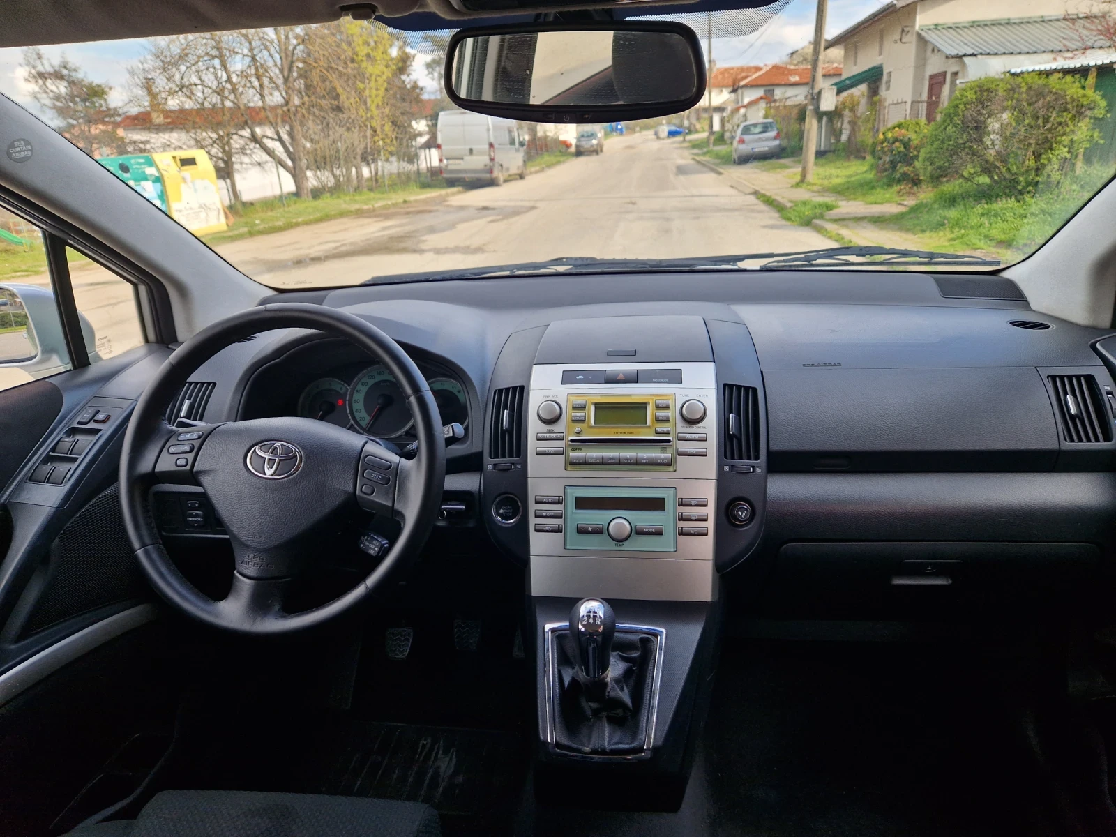 Toyota Corolla verso 2.0D4D, 116кс, 05г, Италия-БЕЗ РЪЖДИ , снимка 11 - Автомобили и джипове - 54149390