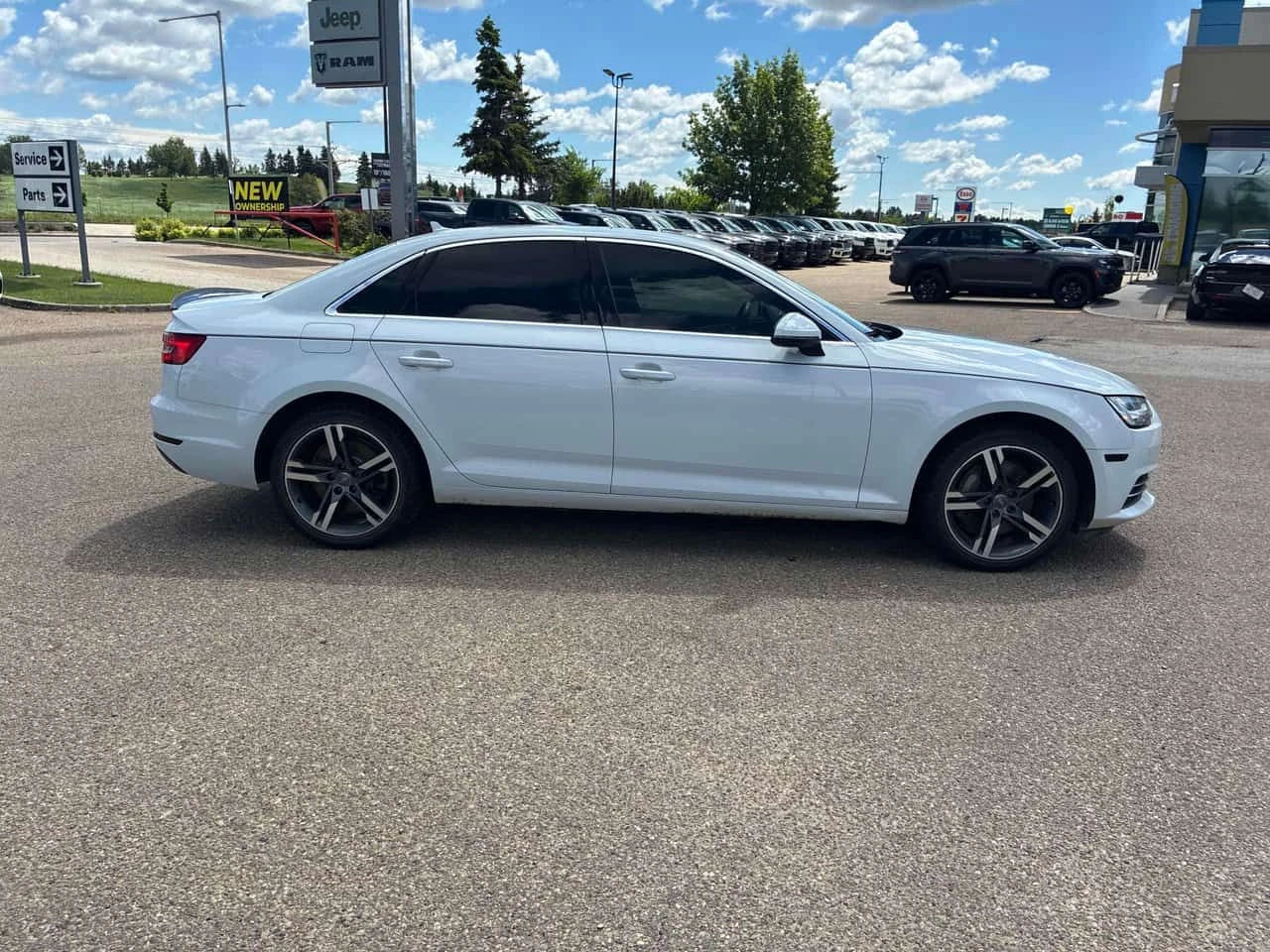 Audi A4 TECHNIK/360/ПОДГРЕВ/CARFAX/КЛИП/ФИНАНСИРАНЕ, снимка 4 - Автомобили и джипове - 54973987