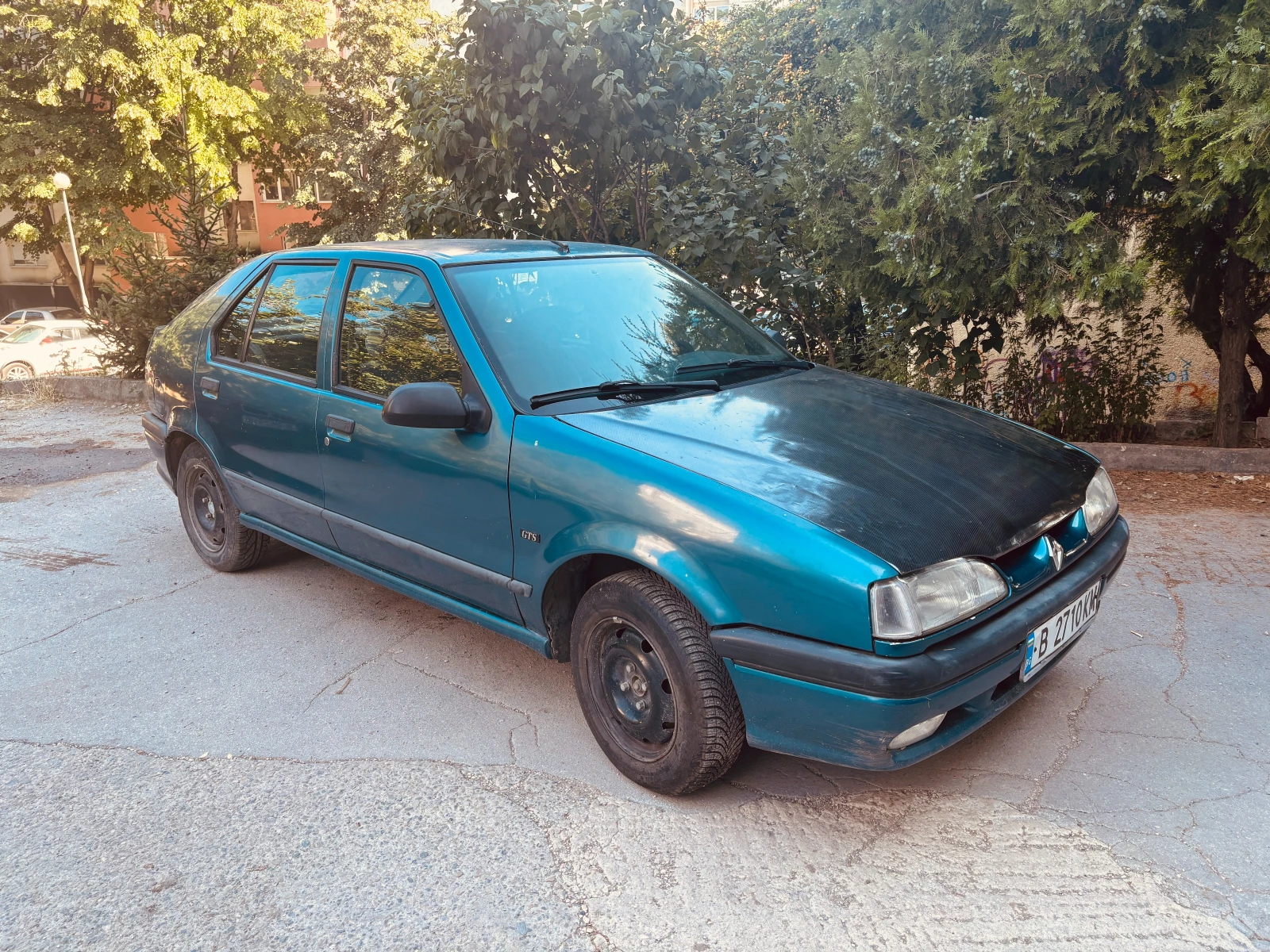 Renault 19