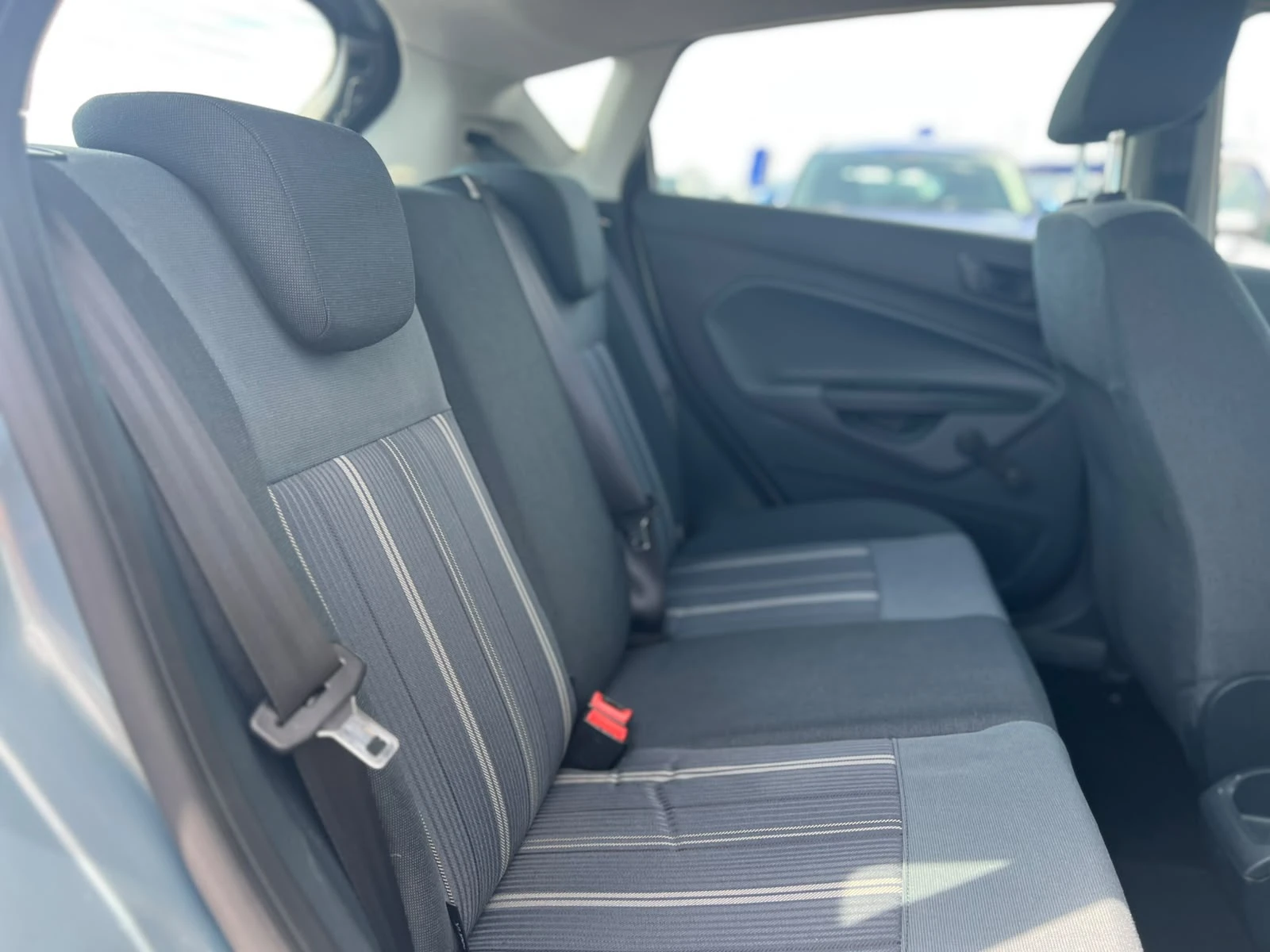 Ford Fiesta / 1.4I / GAS / TITANIUM / | Mobile.bg � ����������� 12