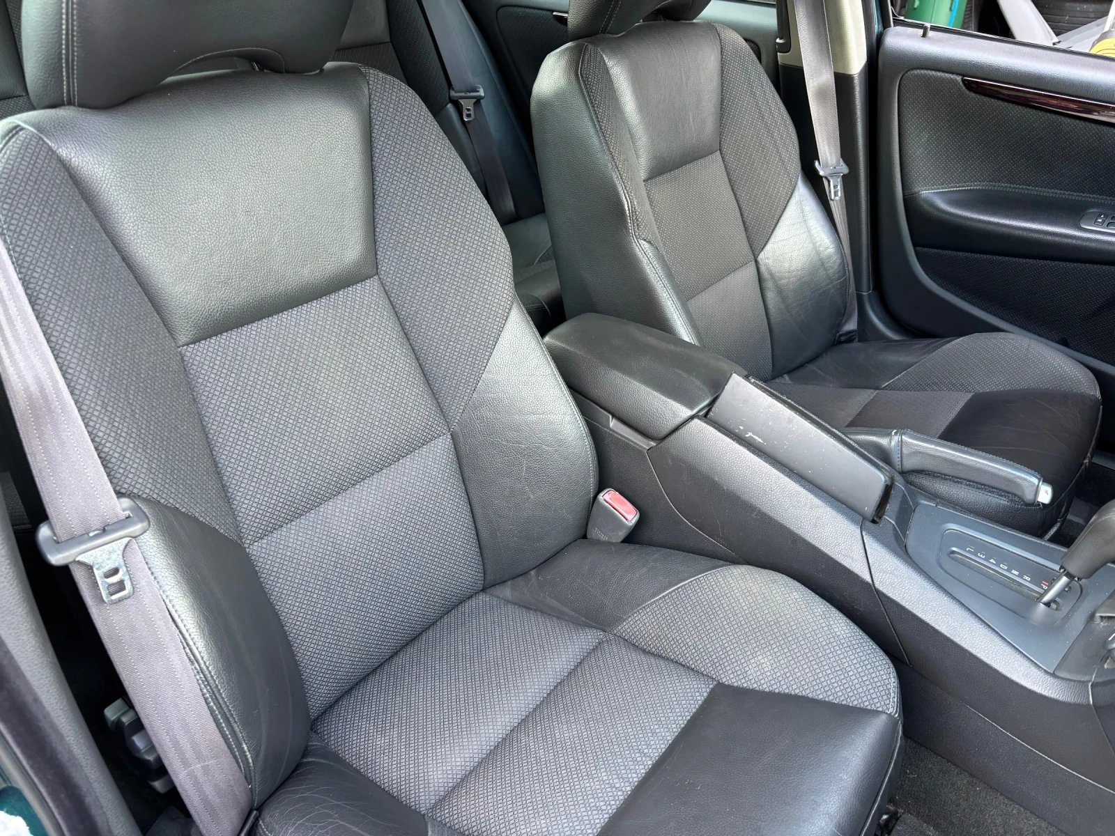 Volvo S60 2.4 D5 163�.�. | Mobile.bg � ����������� 12