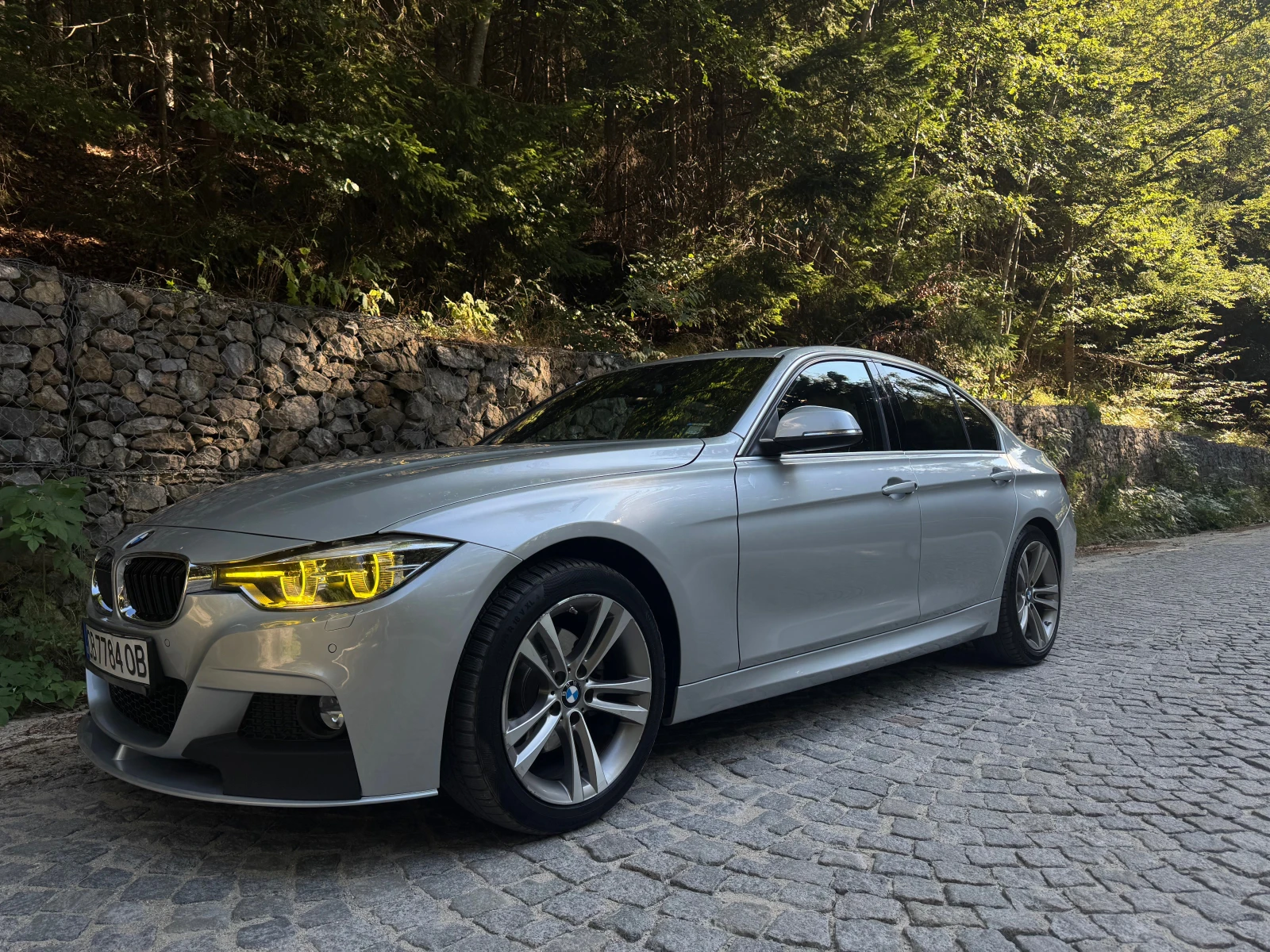 BMW 330, снимка 8 - Автомобили и джипове - 55769126