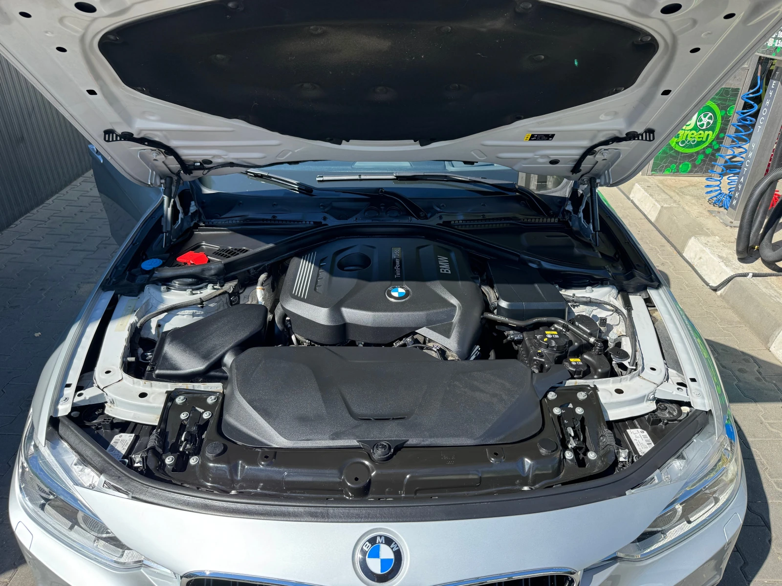 BMW 330, снимка 15 - Автомобили и джипове - 55769126