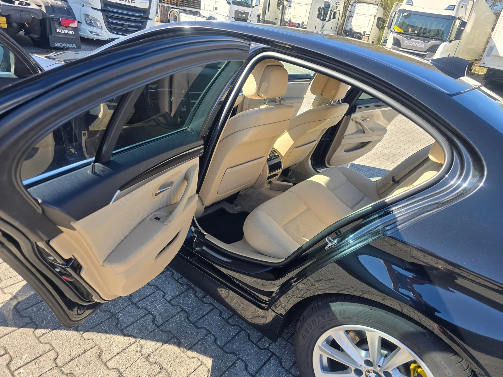 BMW 525, снимка 8 - Автомобили и джипове - 55792307