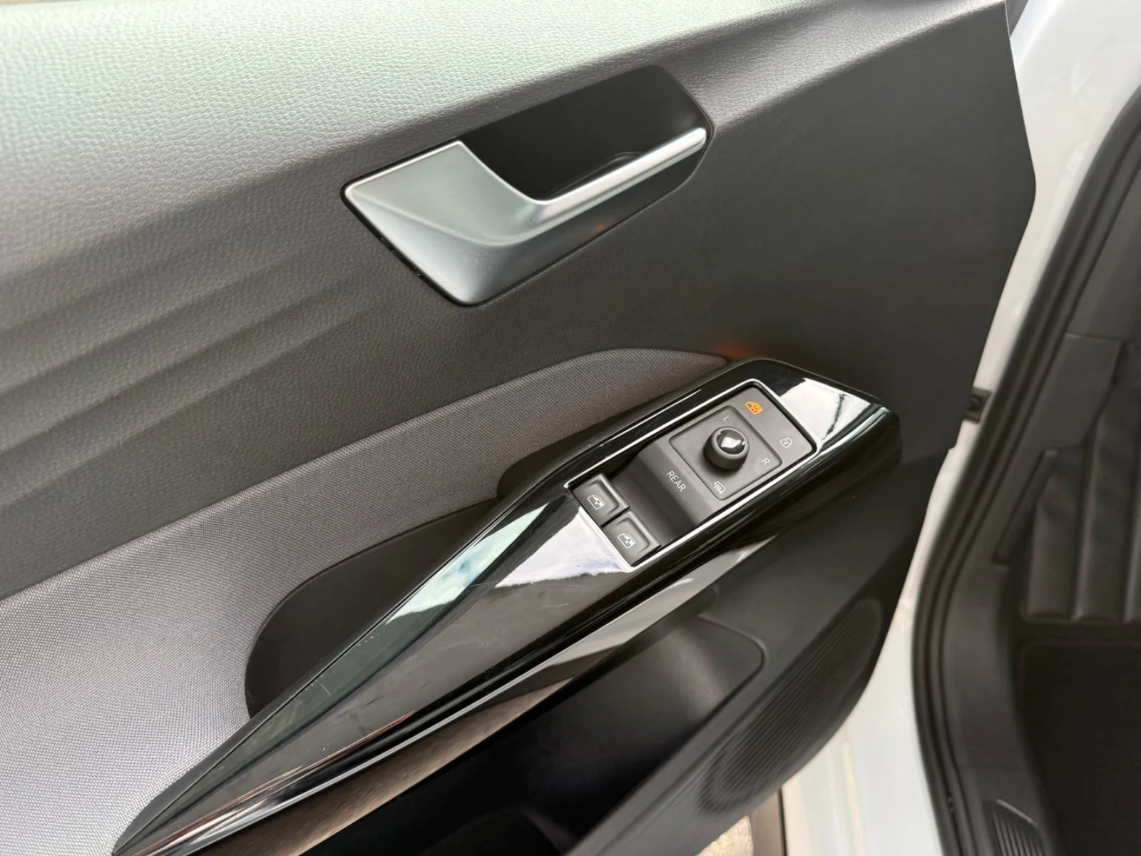 VW ID.3 PURE-PERFORMANCE/150HP/СЕРТ./LED/CPLAY/NAVI/662q, снимка 14 - Автомобили и джипове - 55889877