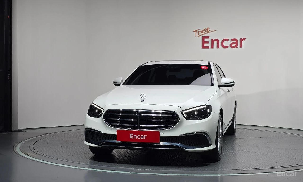 Mercedes-Benz E 220 d* EXCLUSIVE* ХЕДЪП* ДИСТРОНИК* 360* КРАЙНА ЦЕНА, снимка 2 - Автомобили и джипове - 55987298