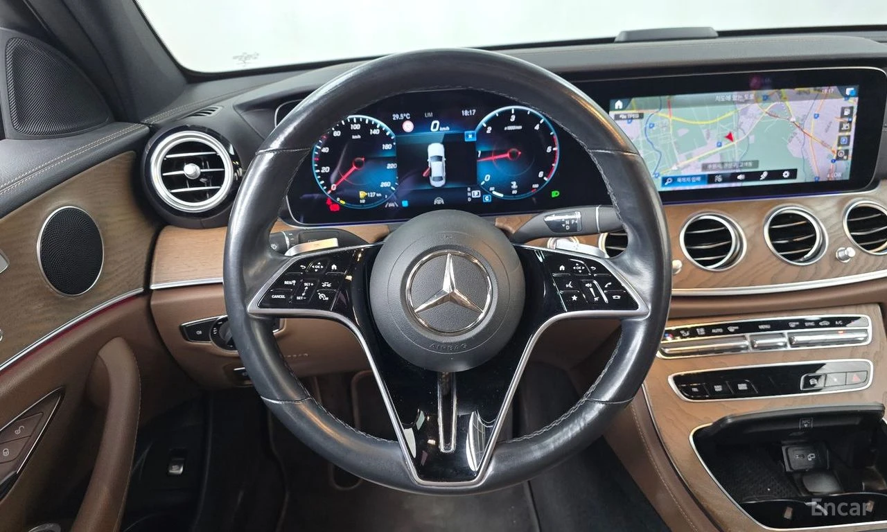 Mercedes-Benz E 220 d* EXCLUSIVE* ХЕДЪП* ДИСТРОНИК* 360* КРАЙНА ЦЕНА, снимка 10 - Автомобили и джипове - 55987298