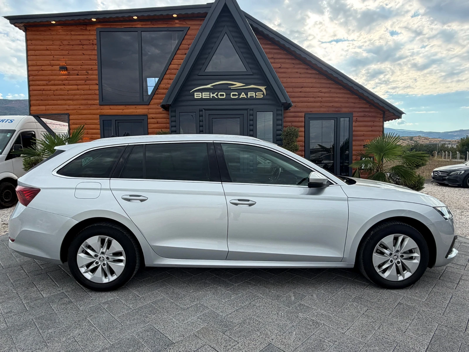 Skoda Octavia Нов внос от Белгия!, снимка 4 - Автомобили и джипове - 56182215