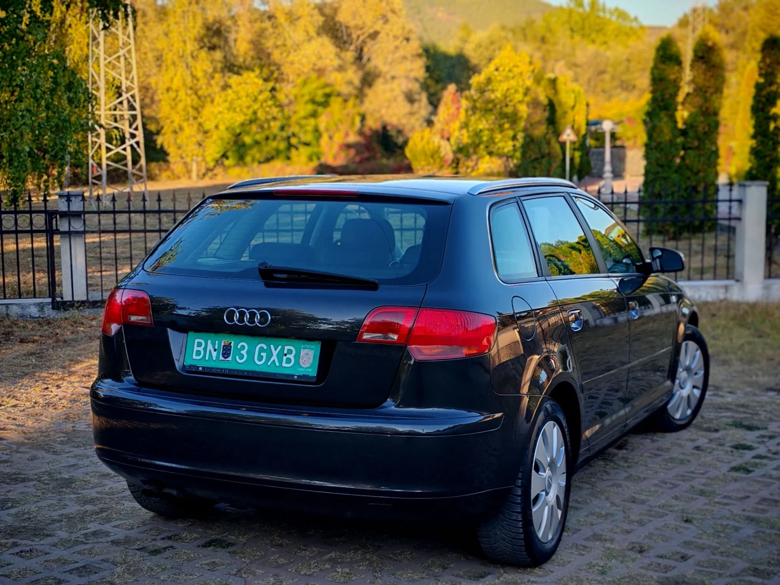 Audi A3 2.0TDI(BMM)(14O)* 6-СКОРОСТИ* SPORTBACK* , снимка 6 - Автомобили и джипове - 56339928