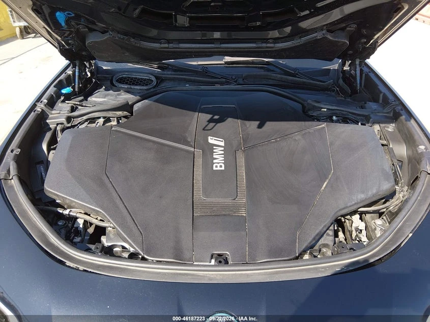 BMW i7 Edrive50 RWD, снимка 10 - Автомобили и джипове - 56425485