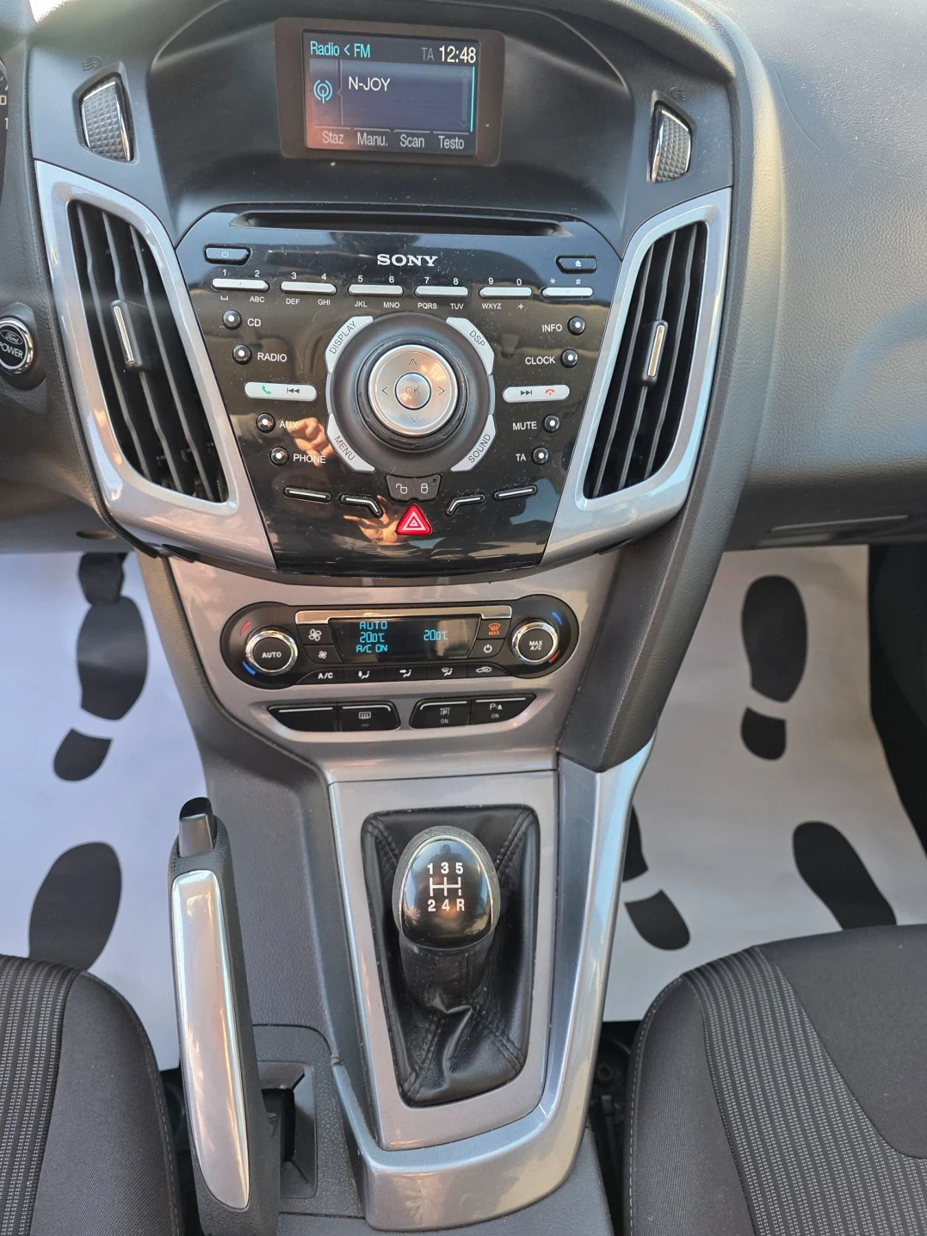 Ford Focus 1.6i  GPL 105kc Лизинг, снимка 12 - Автомобили и джипове - 56562492