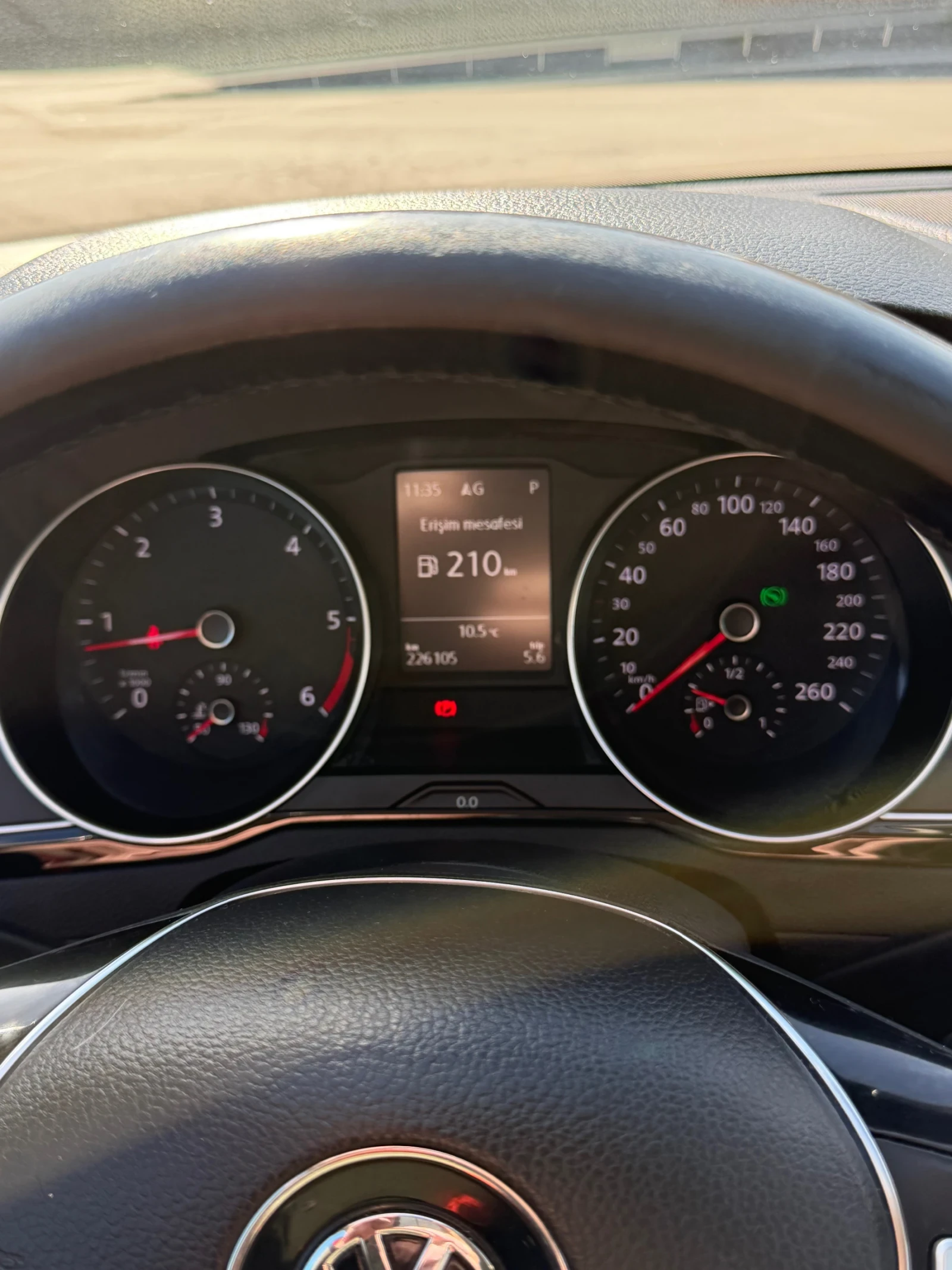 VW Passat 2.0 ТДИ Автомат, снимка 8 - Автомобили и джипове - 56634171