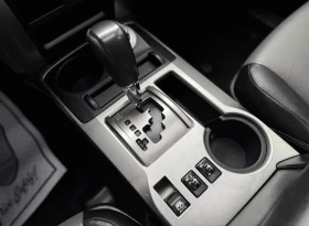 Toyota 4runner SR5 * 7 Места * 4Х4 * Камера * Подгреви * Carfax *, снимка 12